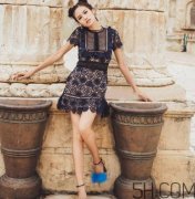 self-portrait什么價位?self-portrait裙子貴嗎?